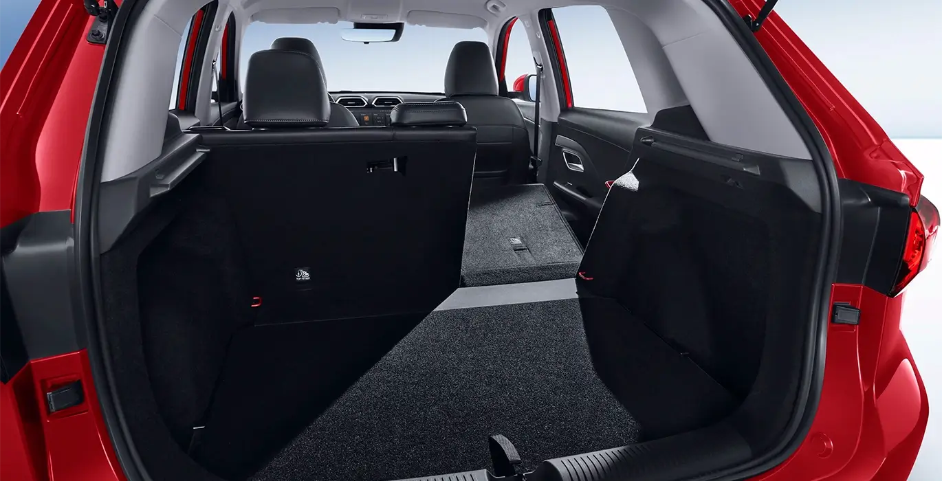 MG ZS Hybrid+ Business 1 MG ZS HYBRID Luxury maletero | Avanti Renting